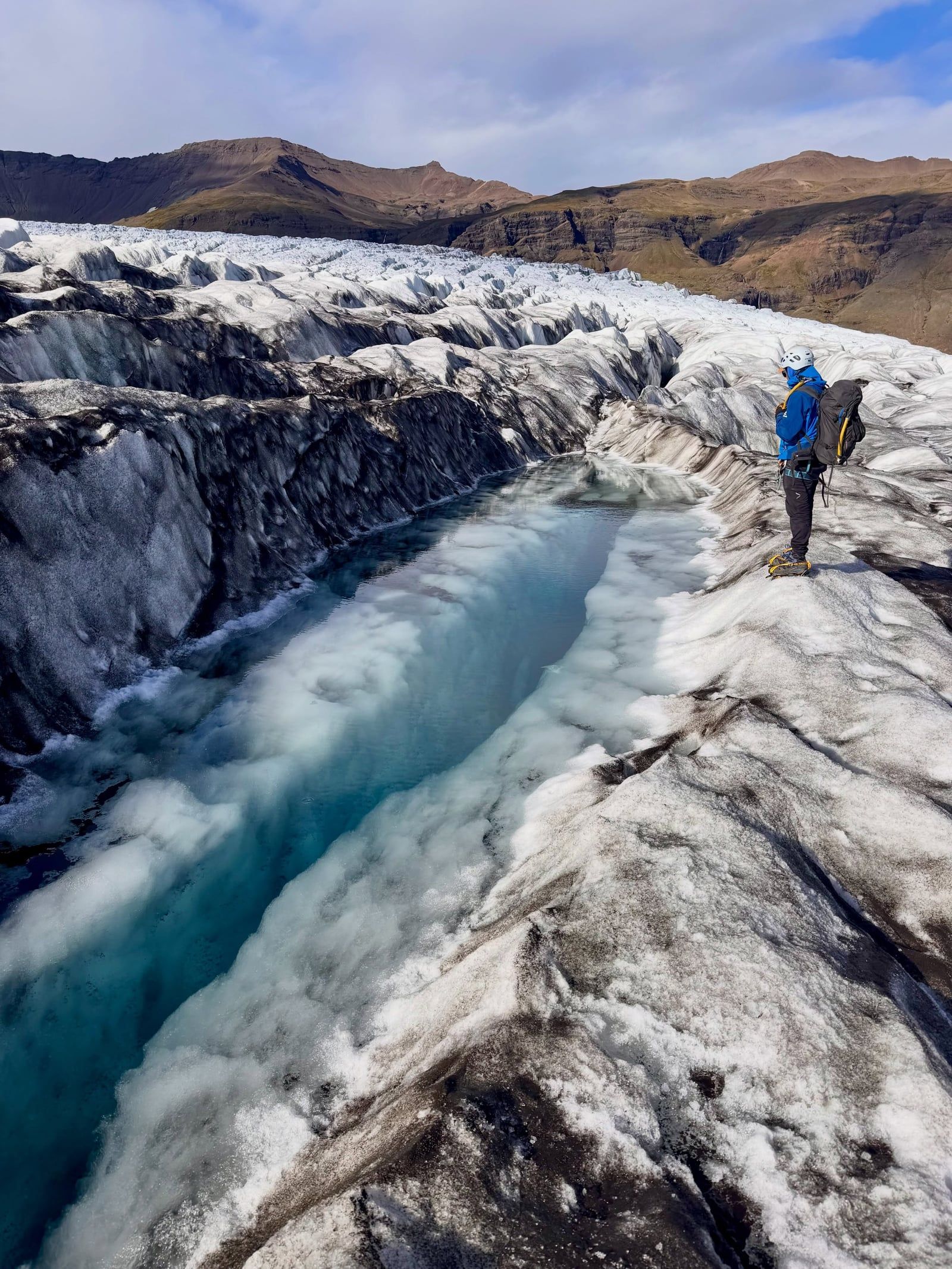 Vatnajökull Glacier tour visitor photo